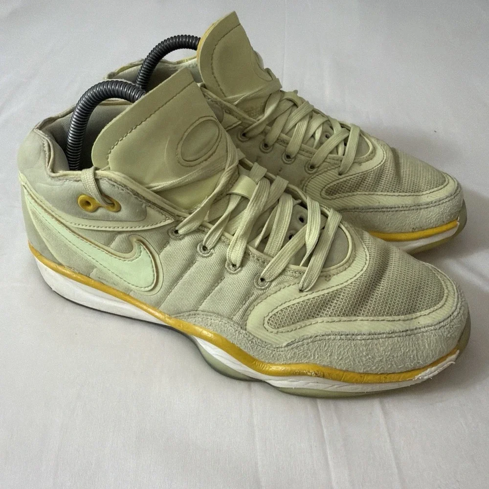 Nike Air Zoom GT Hustle 2 Athletic Sneakers Men's 8 Frozen‎ Yellow Lace-Up Gym